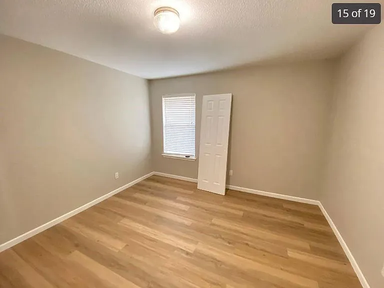 1413 Haley Gray Dr — Photo 5