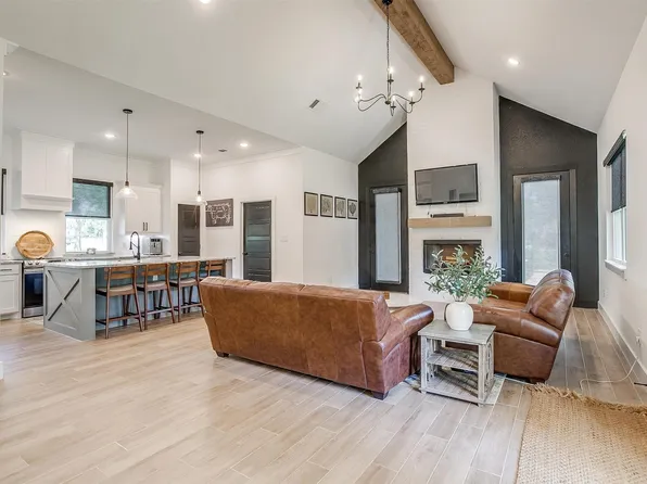 250 Munn Rd, Springtown, TX 76082