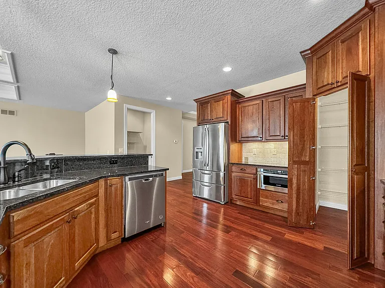 4280 E Kingston Cir — Photo 10