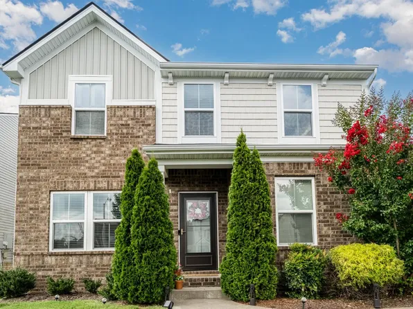 2221 Pearwick Ct, Murfreesboro, TN 37127