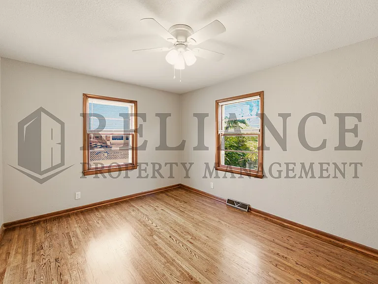 841 N Country Acres Ave — Photo 23
