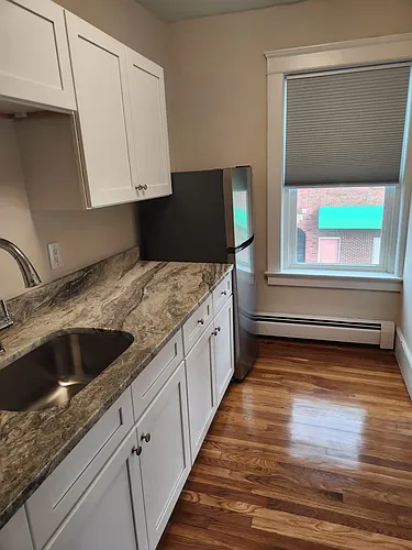 820 Park Ave Photo 1