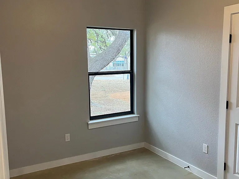 1219 Mesquite St — Photo 12