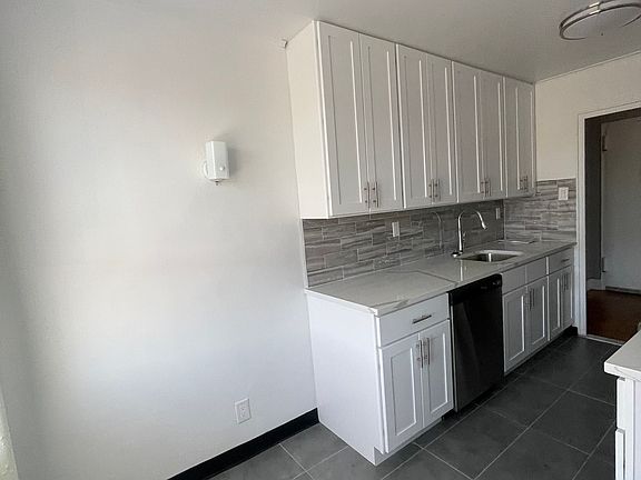 4th image of 184-15 64th Ave #2B