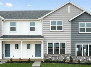 70 N Conifer Dr, Elizabethtown, PA 17022