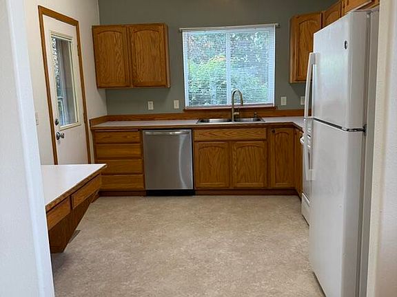 3rd image of 7533 N Winter View Dr