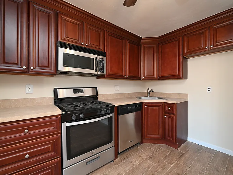 55 Goodall St #1 — Photo 8