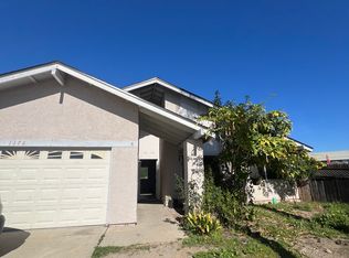 1376 Corbie Cir, Vista, CA 92083