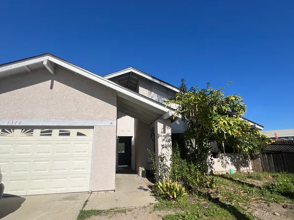 1376 Corbie Cir, Vista, CA 92083