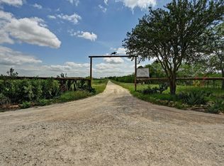 410 Simmons Family Farm Rd, Lockhart, TX 78644