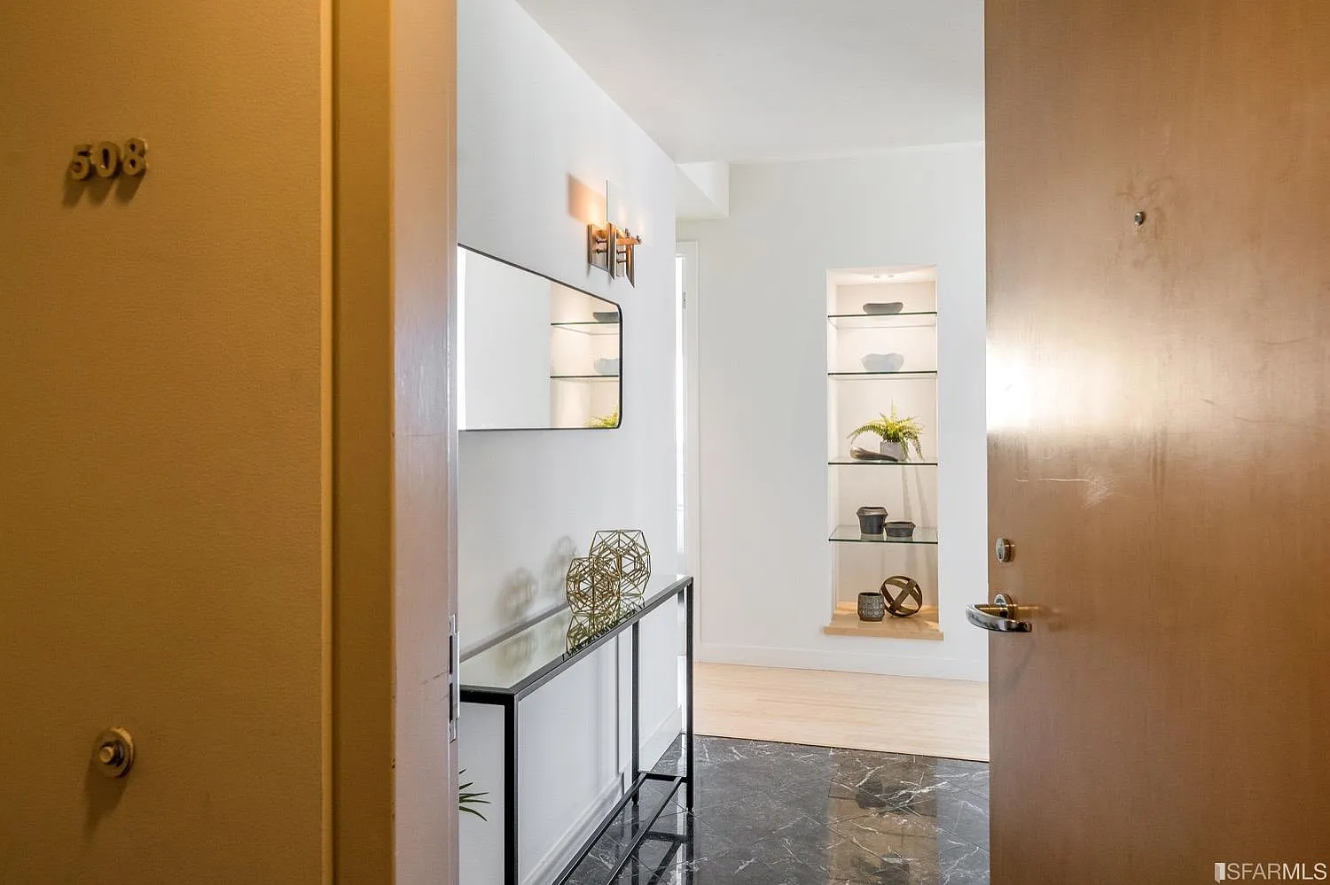 1388 Gough St APT 508 photo 1