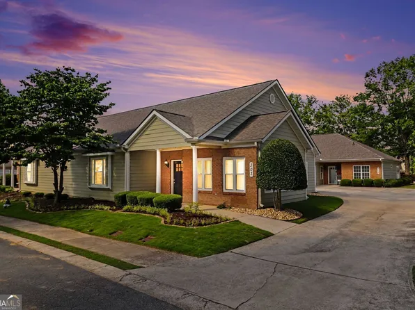303 Commonwealth Cir, Newnan, GA 30263