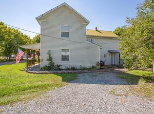 111 Teas Rd, Sugar Grove, VA 24375