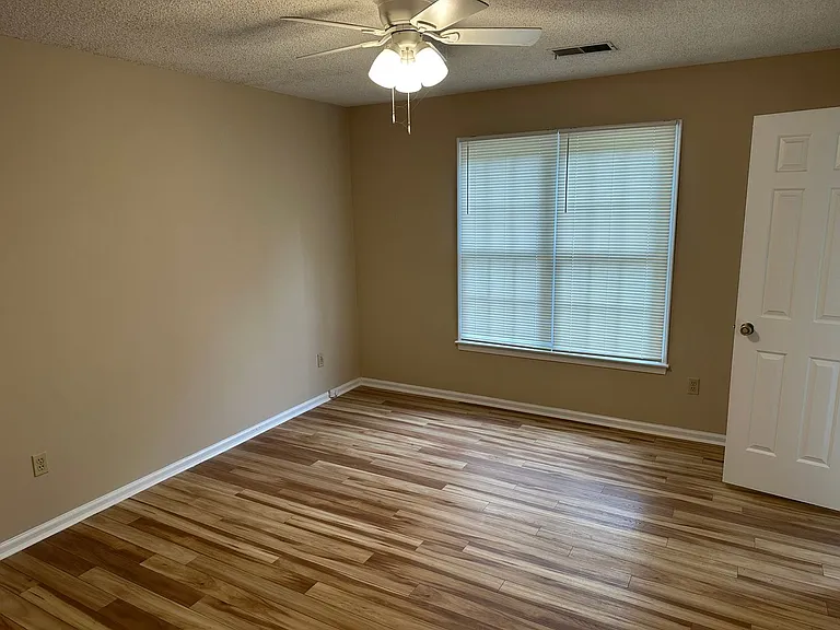 225 Dyers Hall Rd — Photo 13