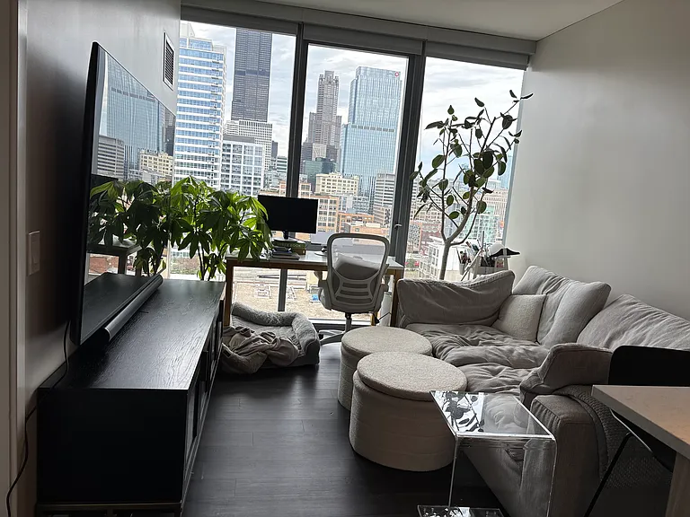 229 S Peoria St #1726 — Photo 5
