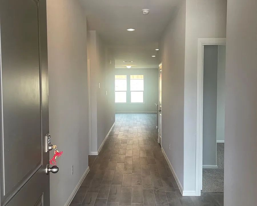1st image of 953 Braymer Ln