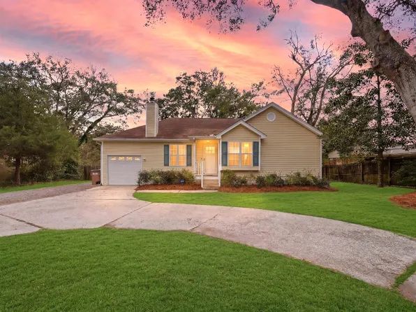 1315 Camp Rd, Charleston, SC 29412