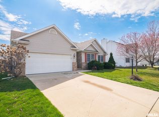 2310 W Molly Ln, Dunlap, IL 61525