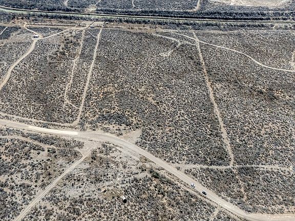 3rd image of 1161 Agua Dulce Rd