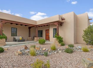 2 Calle Amistosa, Santa Fe, NM 87507