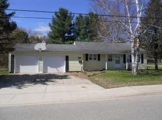 317 N Hazel Ave, Gaylord, MI 49735