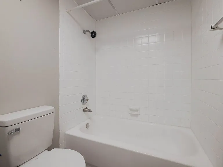 The Jefferson Apartments — Photo 15