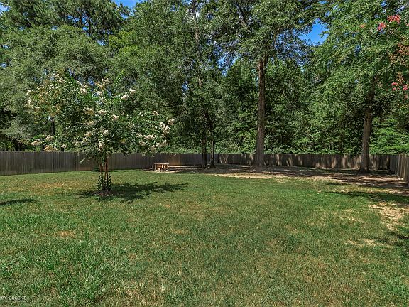 5th image of 171 Forest Glades Ln