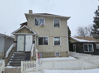 11320 89th St NW, Edmonton, AB T5B3T6