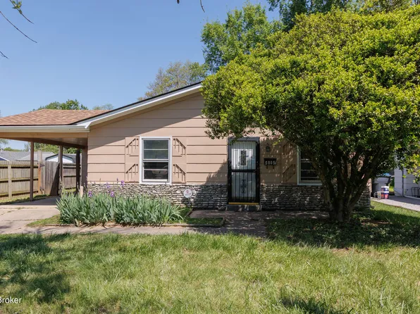 5005 Ventura Ln, Louisville, KY 40272