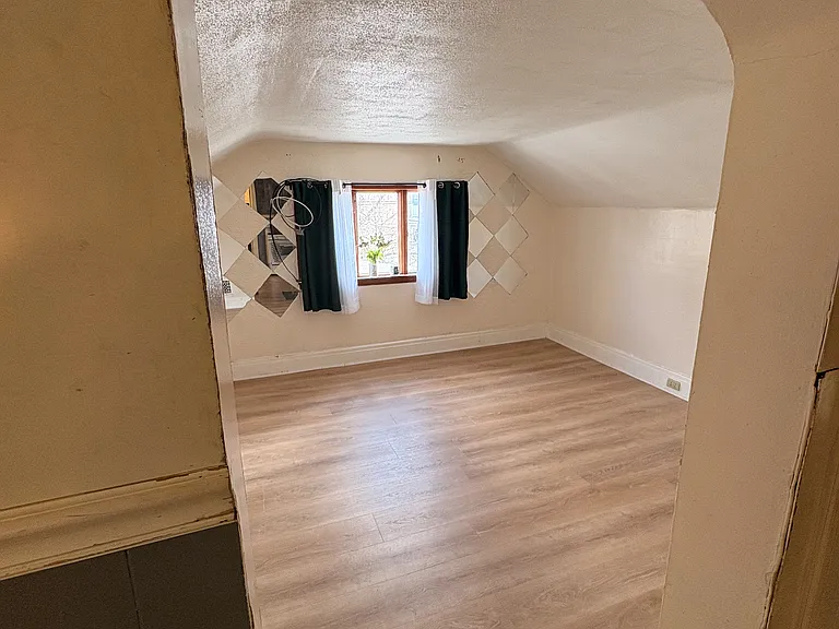 140 Woodell Ave — Photo 10