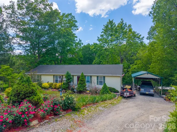 90-106 & #132, Clyde, NC 28721