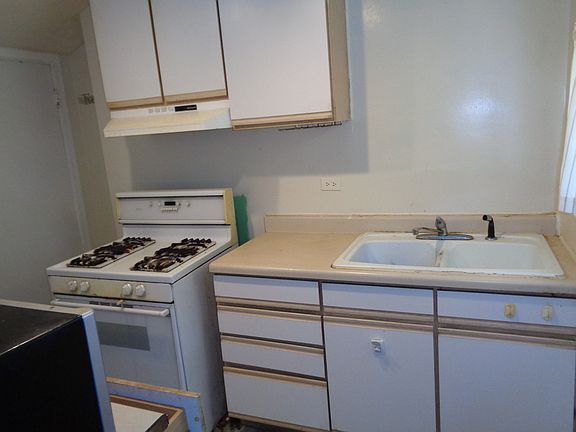 4th image of 11344 S Avenue L