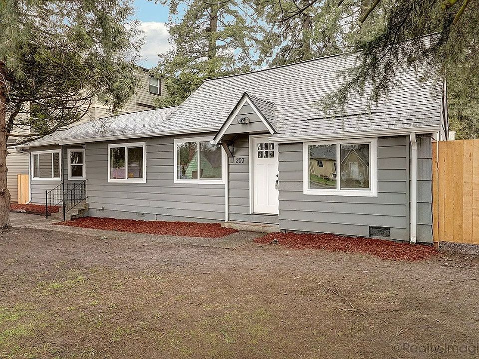 1st image of 203 NE 162nd Ave #203