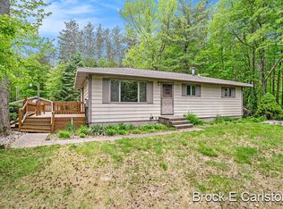 3609 S Hilton Park Rd, Fruitport, MI 49415