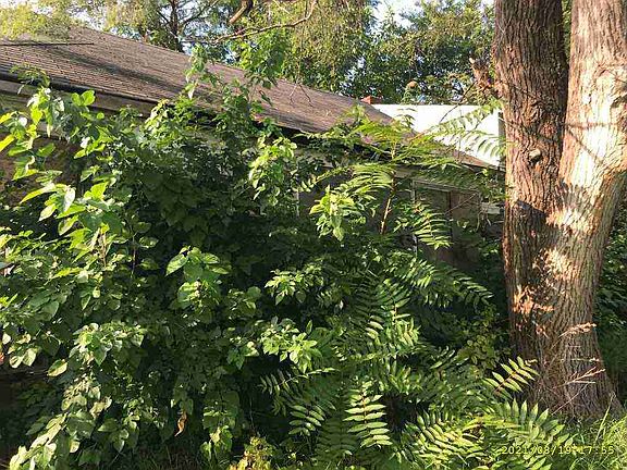 5566 Marlborough