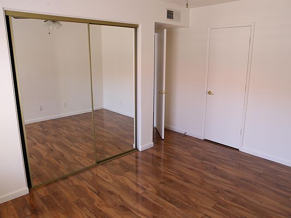 5th image of 2832 E Waltann Ln Unit 3