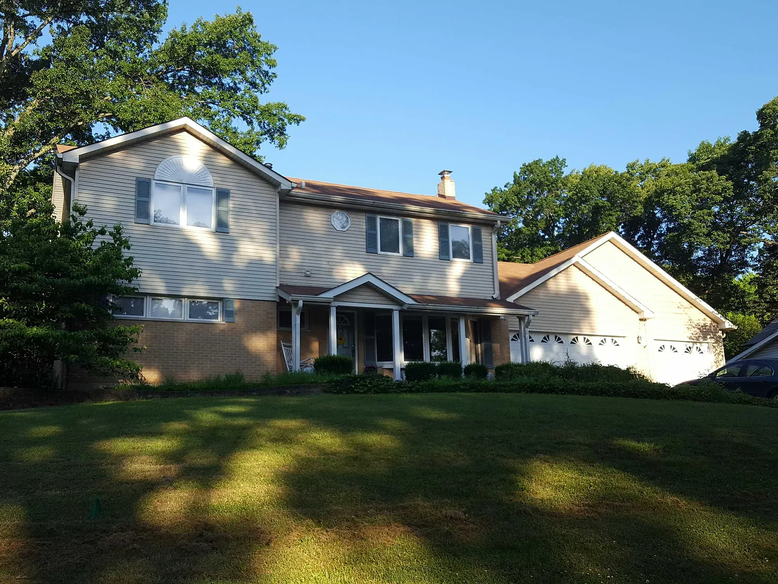 4950 Chapel Hill Dr photo 1