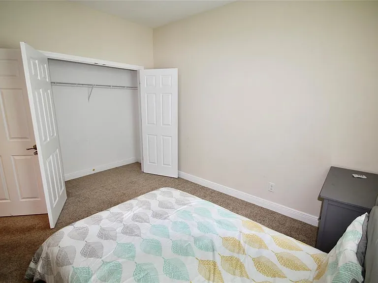 1073 Cavan Dr — Photo 20