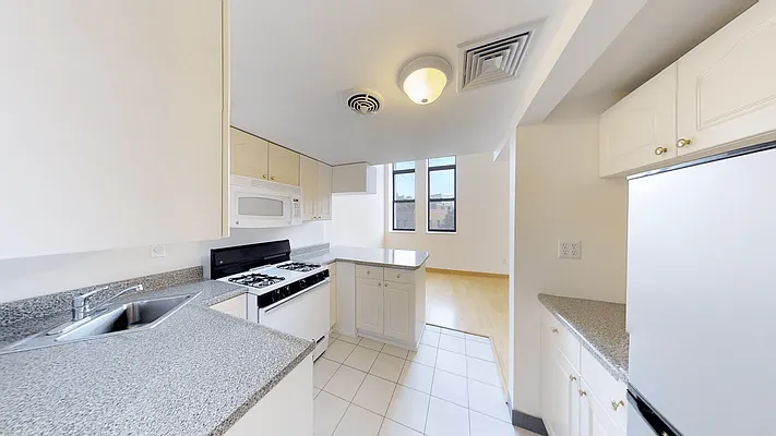 Rented by Modern Spaces | media 9