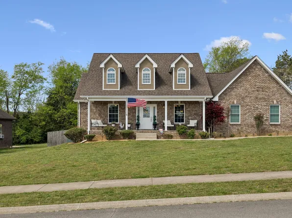 1078 Everwood Dr, Ashland City, TN 37015