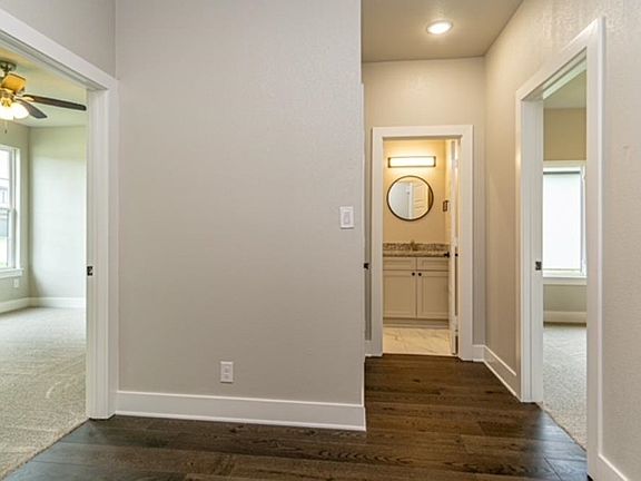 5th image of 15472 Anna Ln