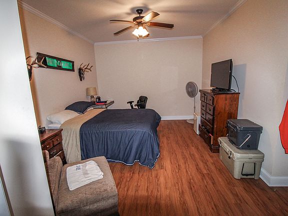 4th image of 203 Faculty Blvd