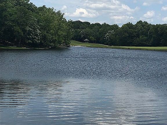 One of many lakes 