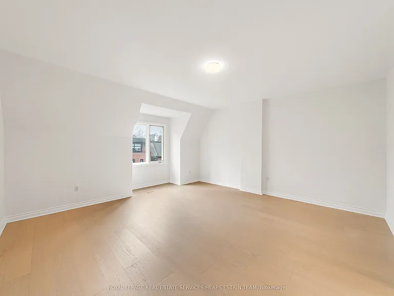 10 Gibson Ave — Photo 36