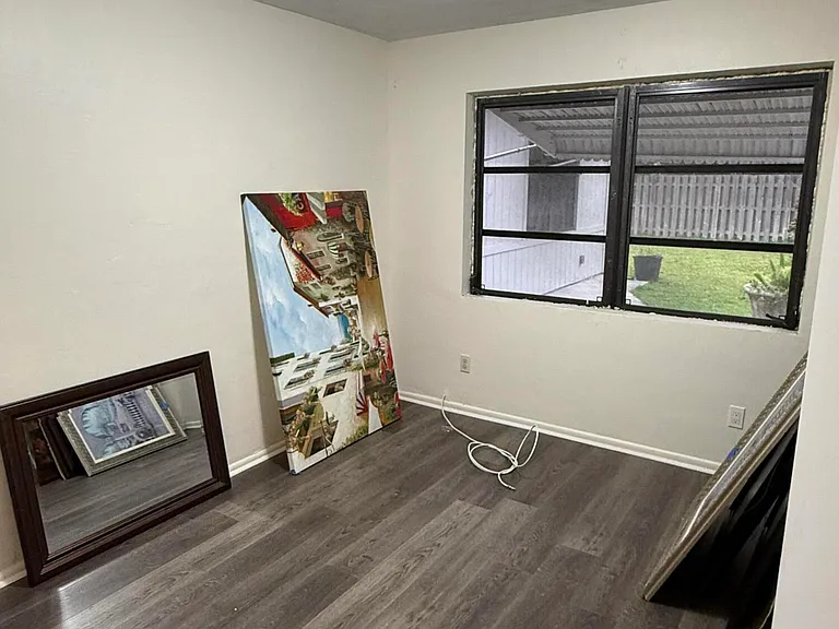 817 Elm Rd — Photo 11