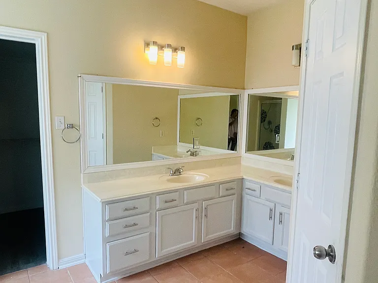 6805 Cromarty Ln — Photo 10
