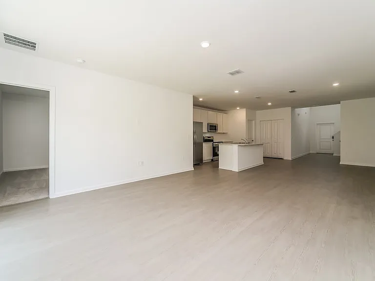 6240 Botticella Blvd — Photo 6
