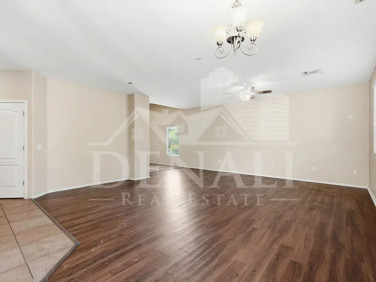 3576 W Goshen Dr — Photo 3
