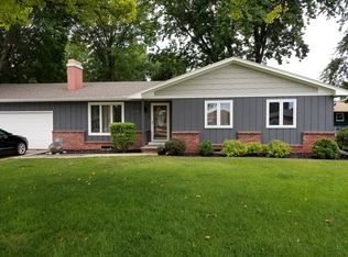 1432 Howard Pl, Grand Island, NE 68803