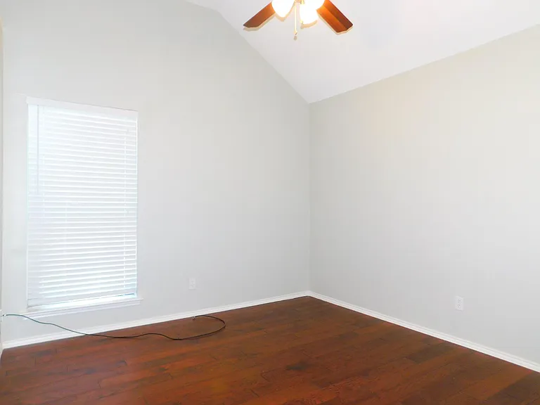 1539 Pickwick Ln — Photo 19